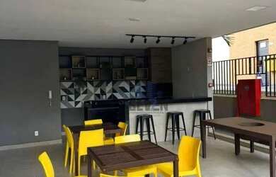 Imagem: O apartamento possui 2 Dormitórios, 1 Banheiro, 1 Vaga na garagem