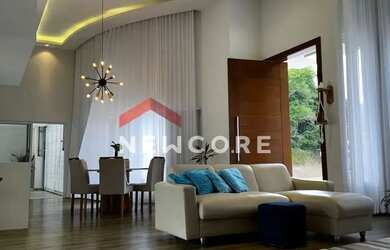 Imagem: A casa em condomínio possui 3 Dormitórios, 2 Banheiros, 2