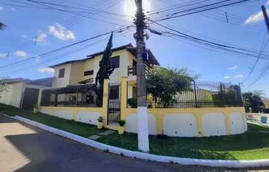 Imagem: A casa em condomínio possui 3 Dormitórios, 4 Banheiros, 1