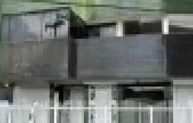 Imagem: O apartamento possui 3 Dormitórios, 1 Banheiro, 1 Vaga na garagem