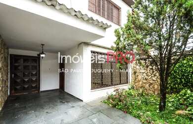 Imagem: A casa possui 3 Dormitórios, 3 Banheiros, 121m² de Área