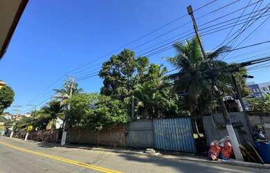 Imagem: O terreno possui 4.000m² de Área, Imóvel novo e está localizado