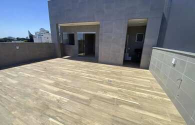 Imagem: O apartamento na cobertura possui 4 Dormitórios, 2 Banheiros