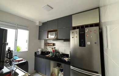 Imagem: O apartamento possui 2 Dormitórios, 1 Banheiro, 1 Vaga na garagem