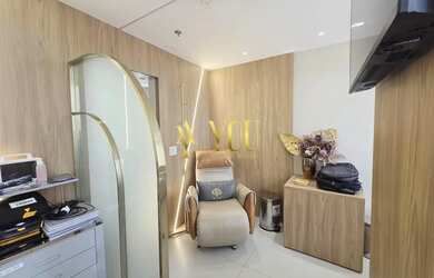 Imagem: O depósito possui 2 Vagas na garagem, 70m² de Área e está