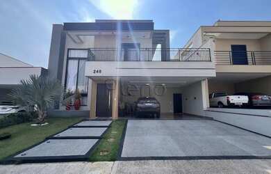 Imagem: A casa em condomínio possui 3 Dormitórios, 5 Banheiros, 4