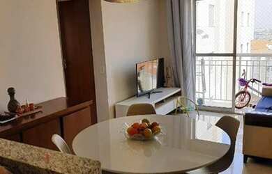 Imagem: O apartamento possui 2 Dormitórios, 1 Banheiro, 1 Vaga na garagem