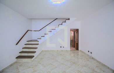 Imagem: A casa em condomínio possui 2 Dormitórios, 2 Banheiros, 2