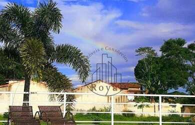 Imagem: A casa possui 3 Dormitórios, 3 Banheiros, 1.900m² de Área