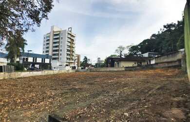 Imagem: O terreno possui 876m² de Área e está localizado em Anita