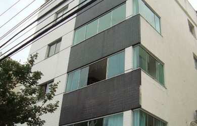 Imagem: O apartamento possui 2 Dormitórios, 2 Banheiros, 2 Vagas na