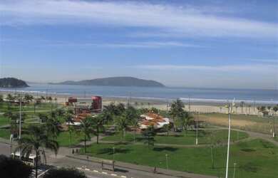 Imagem: O apartamento possui 1 Dormitório, 2 Banheiros, 1 Vaga na garagem