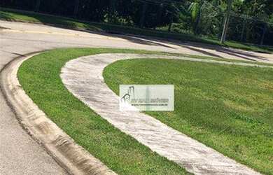 Imagem: O terreno possui 1.450m² de Área e está localizado em Parque