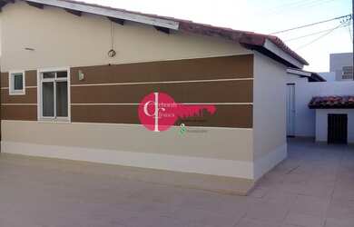 Imagem: A casa em condomínio possui 3 Dormitórios, 2 Banheiros, 1