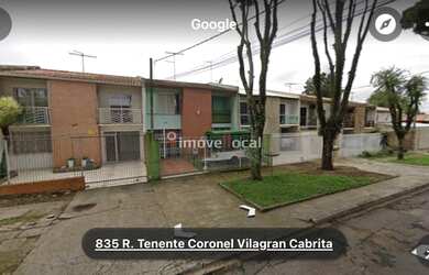 Imagem: A casa possui 4 Dormitórios, 3 Banheiros, 2 Vagas na garagem
