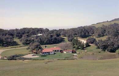 Imagem: A fazenda possui 100m² de Área e está localizado em Vila