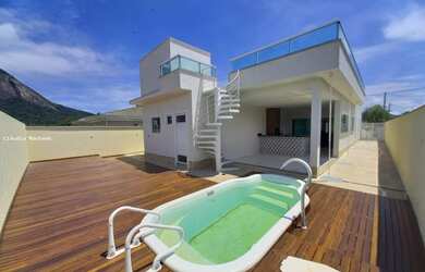 Imagem: A casa em condomínio possui 3 Dormitórios, 2 Banheiros, 2