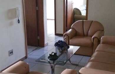 Imagem: O apartamento possui 3 Dormitórios, 1 Banheiro, 1 Vaga na garagem