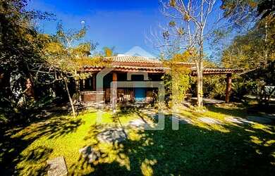 Imagem: A casa em condomínio possui 2 Dormitórios, 2 Banheiros, 1