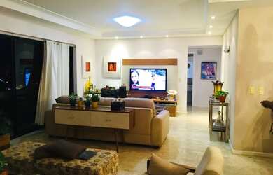 Imagem 2: Apartamento para venda possui 258 metros quadrados com 4 suítes em Horto Florestal - Salva