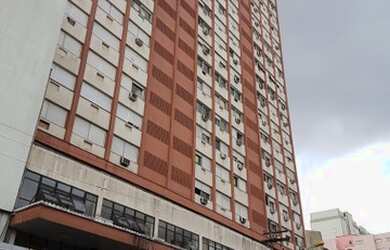 Imagem: O apartamento possui 3 Dormitórios, 2 Banheiros, 1 Vaga na