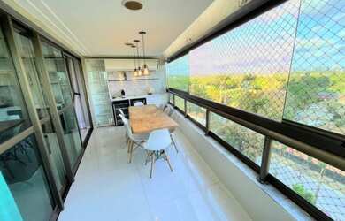 Imagem: O apartamento possui 4 Dormitórios, 5 Banheiros, 4 Vagas na