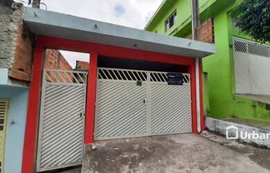 Imagem: A casa possui 2 Dormitórios, 1 Banheiro, 1 Vaga na garagem