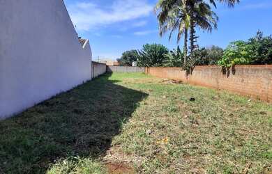 Imagem: O terreno possui 500m² de Área e está localizado em Portal