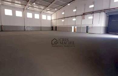 Imagem: O depósito possui 5 Vagas na garagem, 1.909m² de Área e