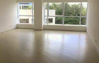 Imagem: O depósito possui 1 Vaga na garagem, 60m² de Área e está