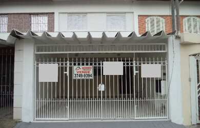 Imagem: A casa possui 3 Dormitórios, 3 Banheiros, 2 Vagas na garagem