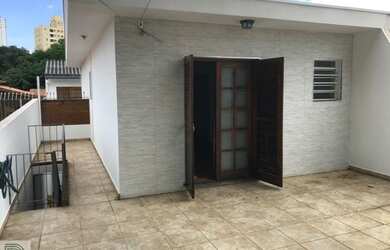 Imagem: A casa possui 3 Dormitórios, 3 Banheiros, 158m² de Área e