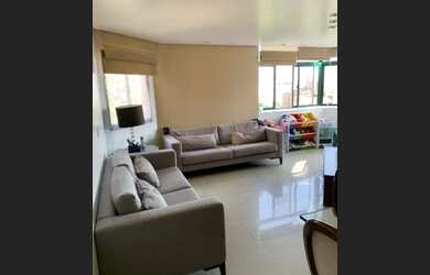 Imagem: O apartamento possui 4 Dormitórios, 3 Banheiros, 2 Vagas na