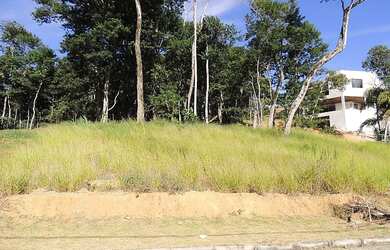 Imagem: O terreno possui 731m² de Área e está localizado em Salvaterra