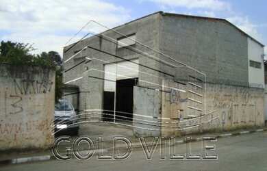 Imagem: O depósito possui 2 Vagas na garagem, 200-0m² de Área e está