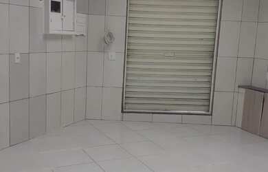 Imagem: O depósito possui 35m² de Área e está localizado em Santa