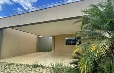 Imagem: A casa possui 2 Dormitórios, 3 Banheiros, 250m² de Área