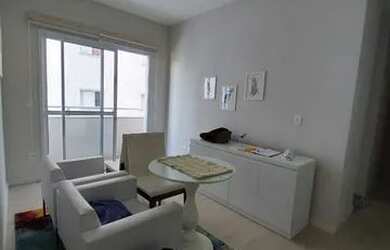 Imagem: O apartamento possui 1 Dormitório, 1 Banheiro, 1 Vaga na garagem