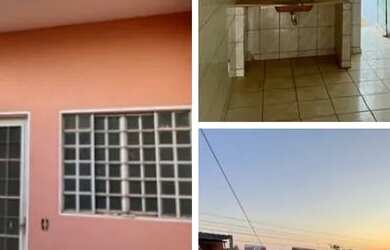 Imagem: A casa possui 2 Dormitórios, 2 Banheiros, 1 Vaga na garagem