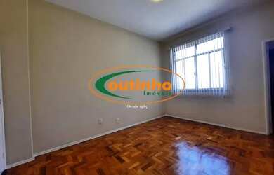 Imagem: O apartamento possui 1 Dormitório, 2 Banheiros, 1 Vaga na garagem