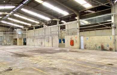 Imagem 3: Galpão/Depósito/Armazém para venda possui 3500 metros quadrados