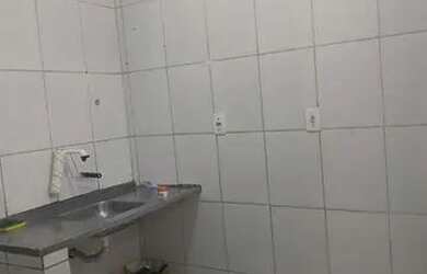 Imagem: A casa à venda possui 5 Dormitórios, 1 Banheiro e 90m² de