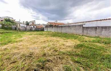 Imagem: O terreno está localizado em Jardim Imperial, Atibaia à venda