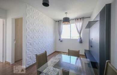 Imagem: O apartamento possui 2 Dormitórios, 1 Banheiro, 1 Vaga na garagem