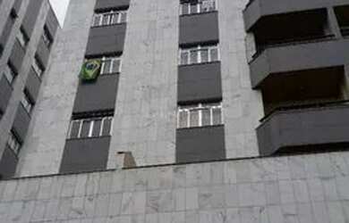 Imagem: O apartamento possui 1 Dormitório, 1 Banheiro, 1 Vaga na garagem