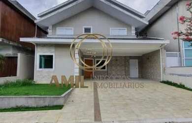 Imagem: A casa em condomínio possui 3 Dormitórios, 4 Banheiros, 4