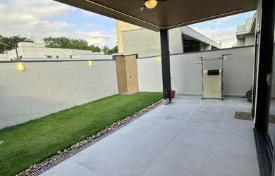 Imagem 6: Casa Alto Padrão, 4 Quartos, Closet, Hidromassagem, Garagem 3 carros,...