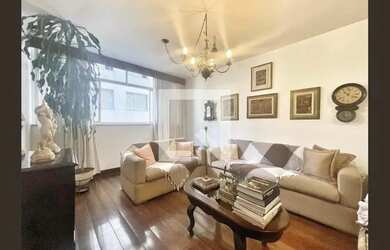 Imagem: O apartamento possui 4 Dormitórios, 2 Banheiros, 2 Vagas na