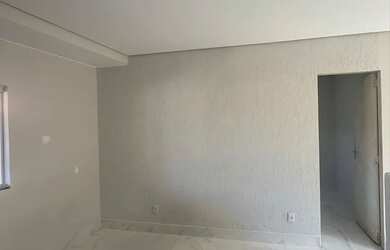 Imagem 3: EXCELENTE CASA MA QNP 18. 1 Vaga na garageme2 Dormitórios