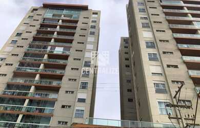 Imagem: O apartamento possui 2 Dormitórios, 1 Banheiro, 2 Vagas na